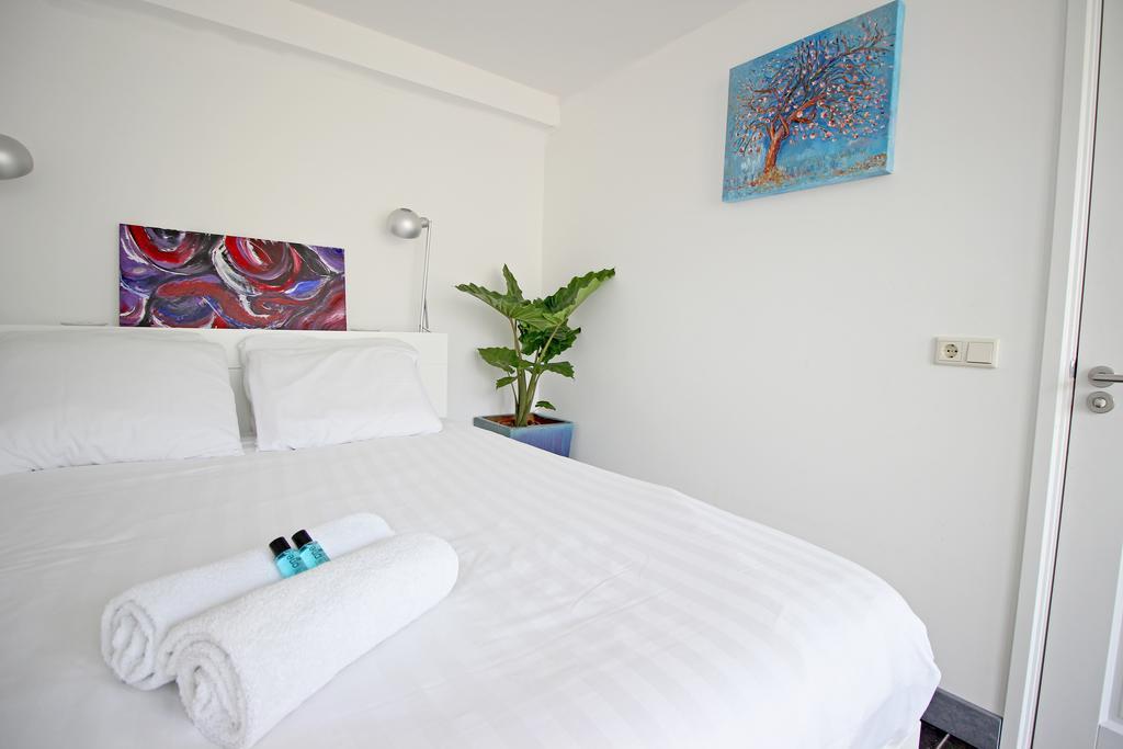 Ground Floor Canal Apartment Amsterdam Eksteriør bilde